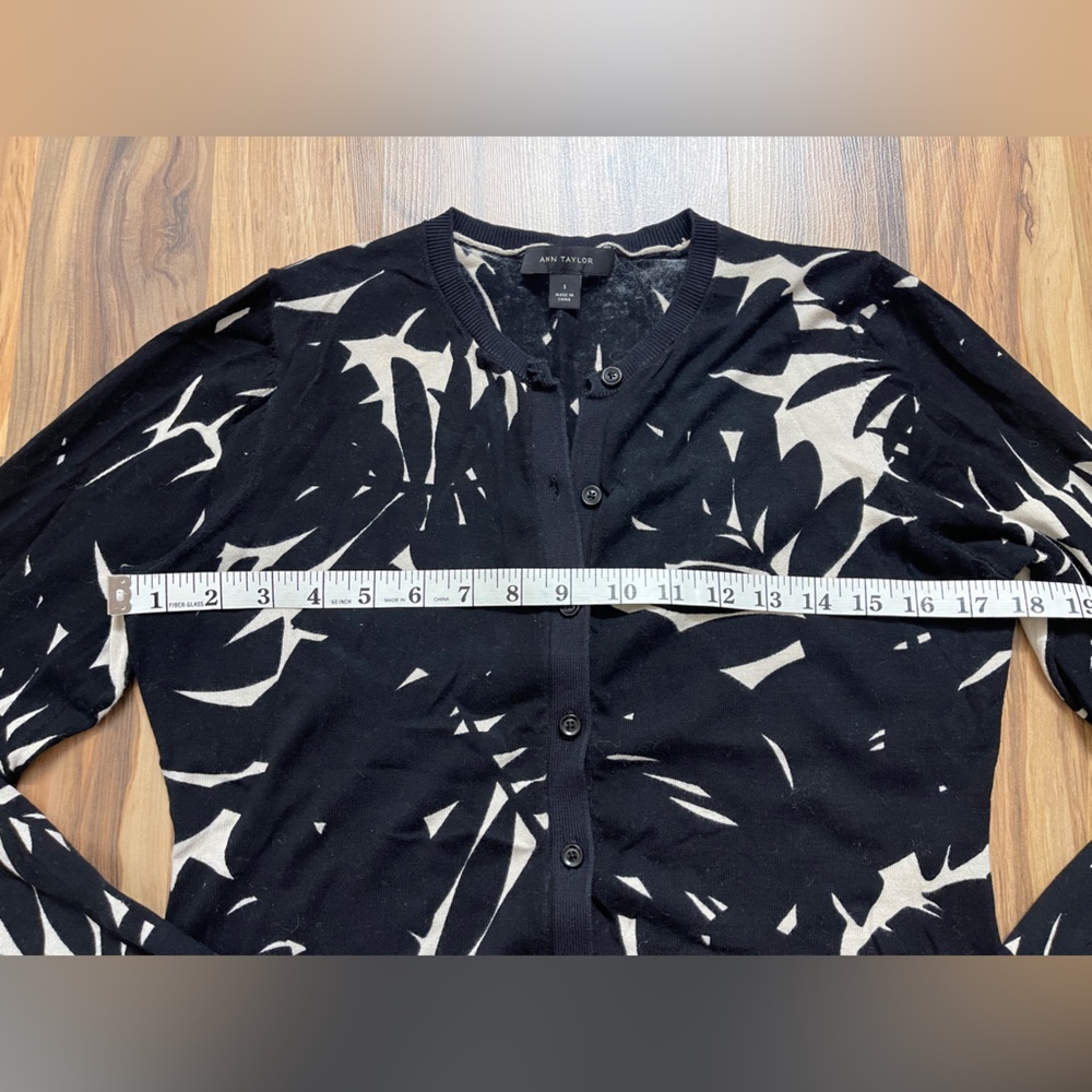 Ann Taylor Tropical Palm Pattern Cardigan Sweater - Picture 6 of 6